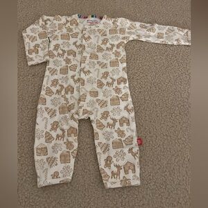 BNWOT Magnetic me organic cotton PJs